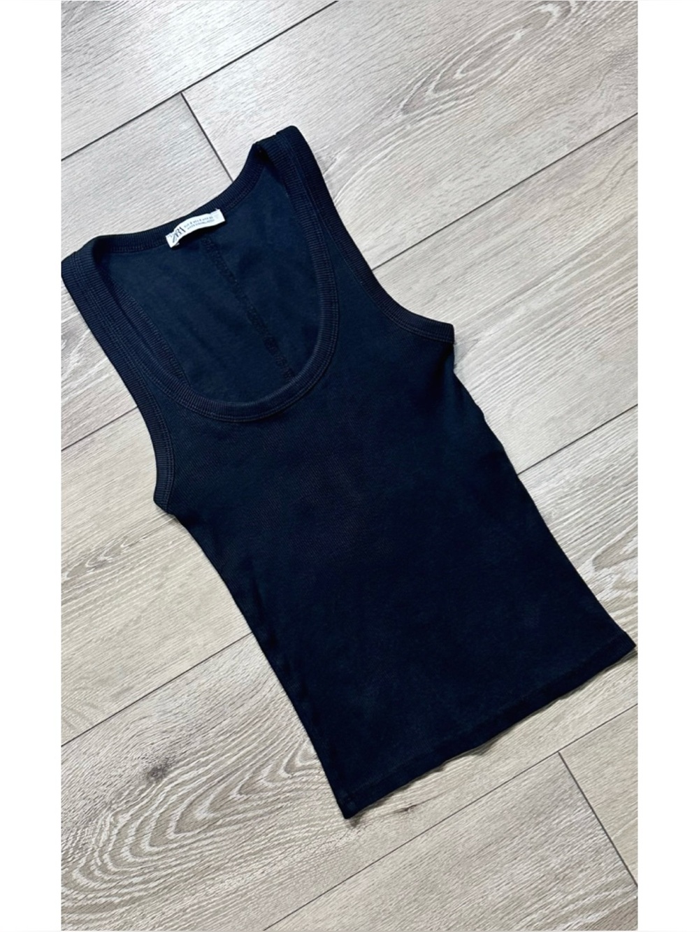 Zara Scoop Neck Ribbed Basic Tank Top